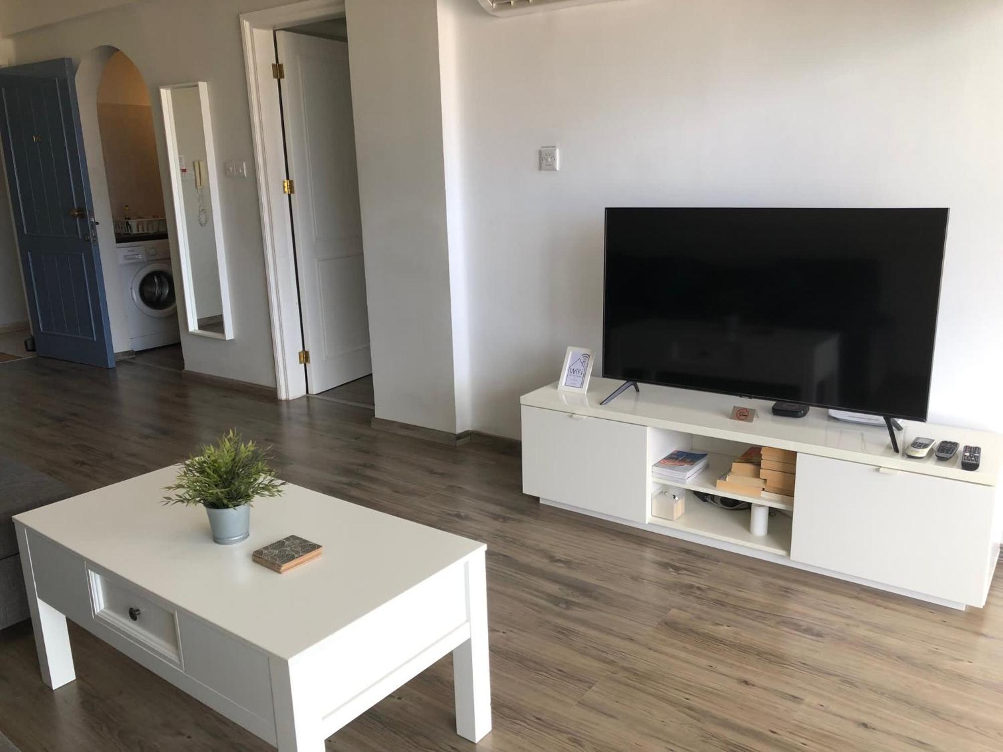 Kings Palace - Modern And Stylish 1 Bedroom Apartment Πάφος Εξωτερικό φωτογραφία